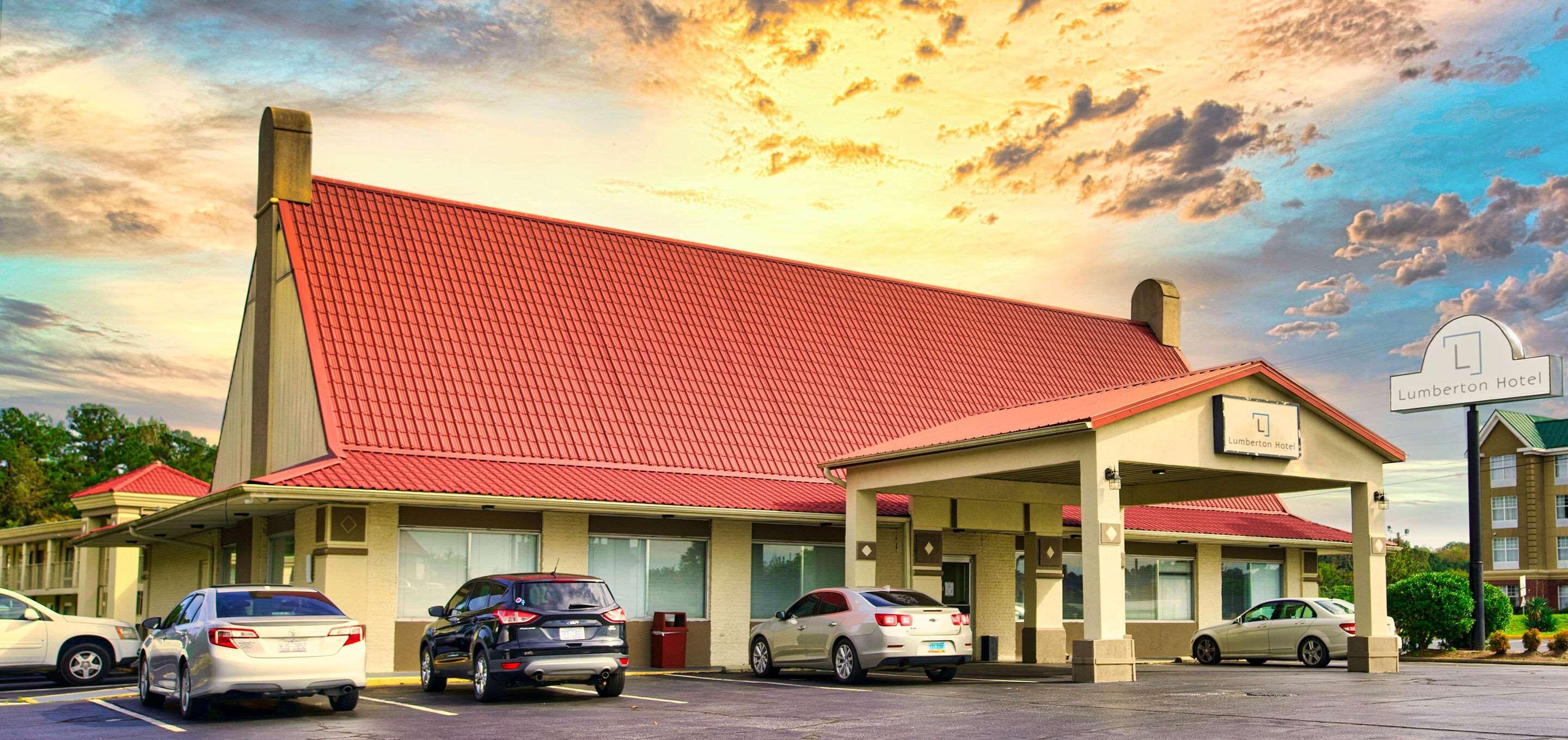 Ramada By Wyndham Lumberton Hotel Bagian luar foto